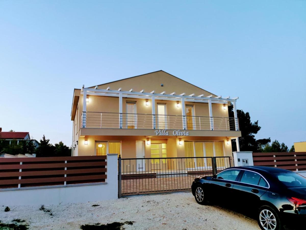 Villa Olivia - New And Modern House With Pool, Souna, Jacuzzi & Playground, Liznjan - Istra المظهر الخارجي الصورة